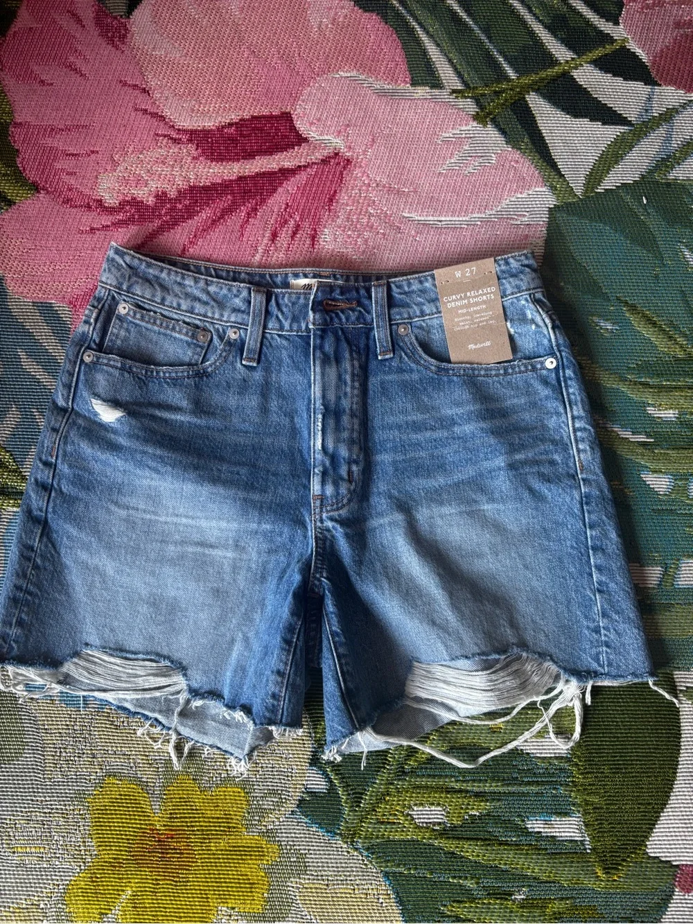 Madewell Distressed Slouch Denim Shorts - med Length size 27 baggy look slouch